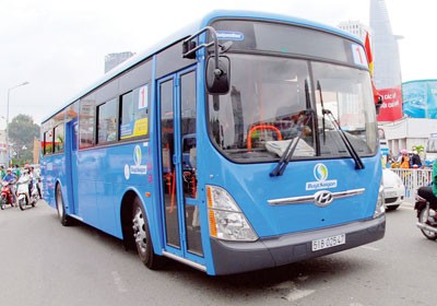 HCMC has about 30 imported CNG buses running at present (Photo: SGGP) HCMC has about 30 imported CNG buses running at present (Photo: SGGP)